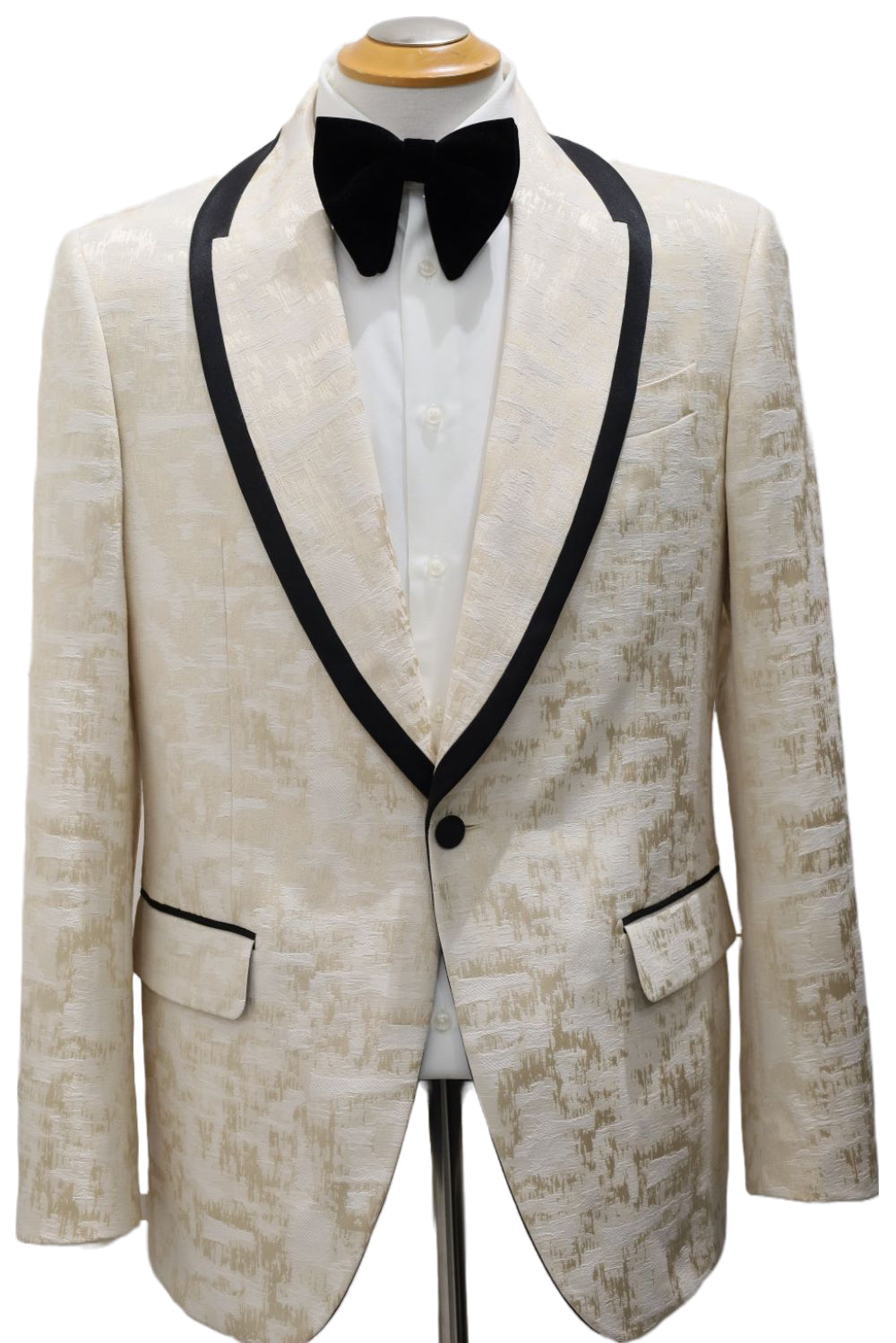 Ivory Tuxedo with Shawl Lapel